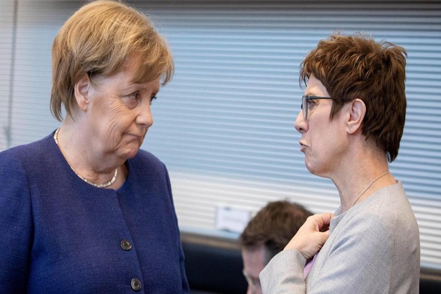 گمانه زنی ها در مورد كناره گیری مركل پس از انتخابات پارلمان اروپا