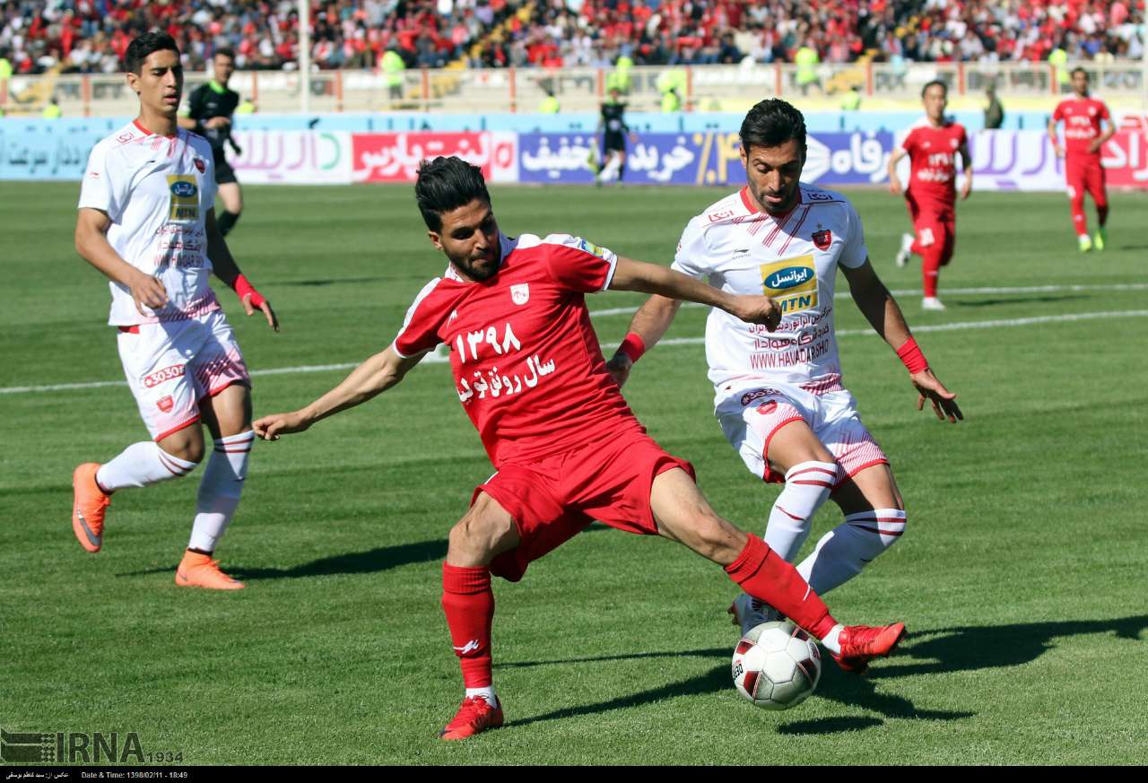 تعادل برسبوليس وتراكتورسازي في الدوري الايراني تعادل برسبوليس وتراكتورسازي في الدوري الايراني
