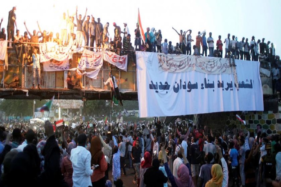 آخرين تحولات انقلاب مردم سودان