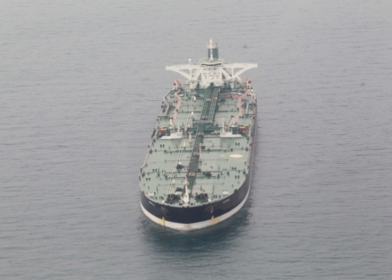 Iranian oil tanker harbors in Jeddah due to technical failure Iranian oil tanker harbors in Jeddah due to technical failure