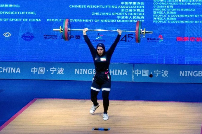 مسير افتخار آفريني را يكي پس از ديگري طي مي كنيم مسير افتخار آفريني را يكي پس از ديگري طي مي كنيم