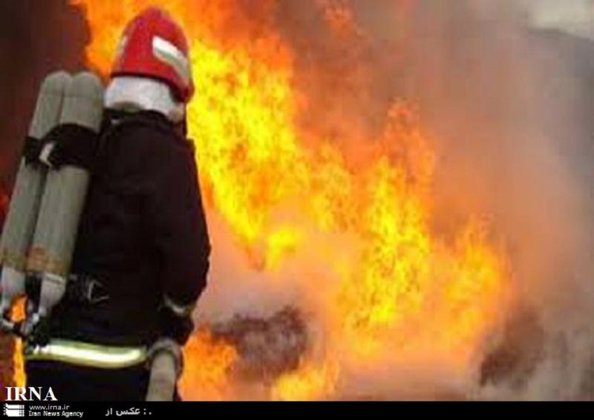 آتش سوزي در كاشمر منجر به سوختن سه هزار جفت كفش شد
