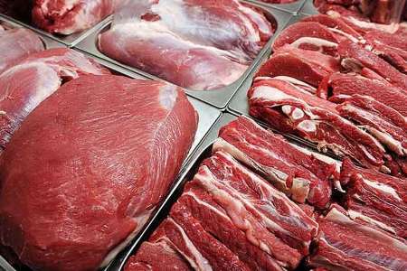 15 تن گوشت قرمز منجمد در بيرجند توزيع مي شود