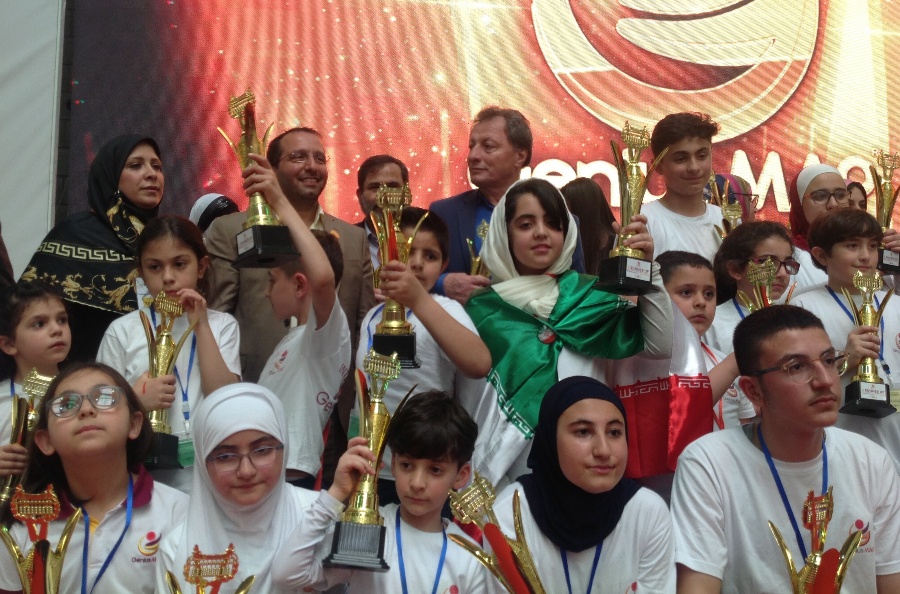 Des élèves iraniens récompensés au concours international GENIUS MAP Des élèves iraniens récompensés au concours international GENIUS MAP