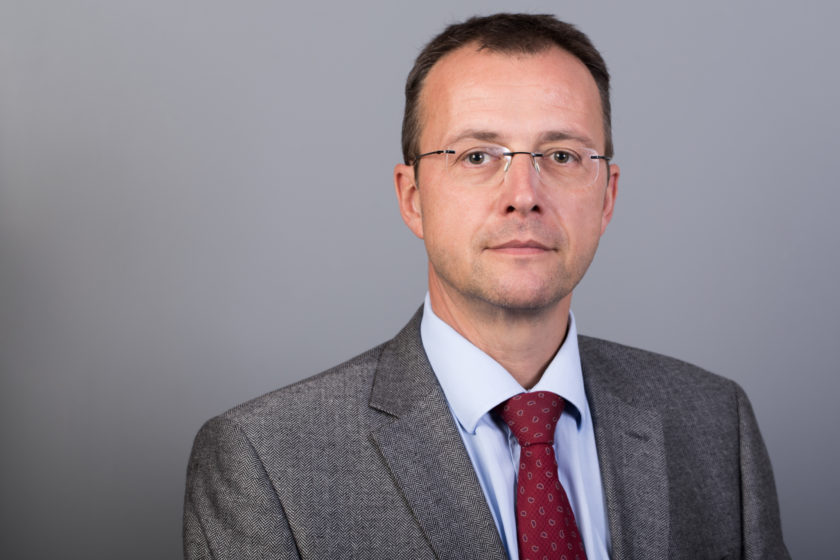 Es gibt diese Gelegenheit, mit Fars Wirtschaftsbeziehung zu knüpfen Es gibt diese Gelegenheit, mit Fars Wirtschaftsbeziehung zu knüpfen