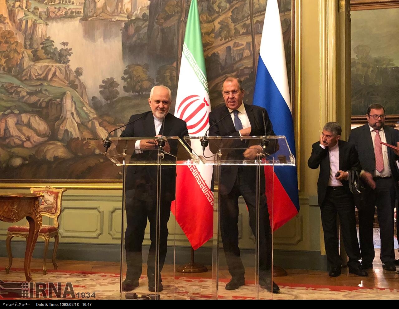 ایران، تناؤ کا خواہاں نہیں ہے: ظریف ایران، تناؤ کا خواہاں نہیں ہے: ظریف