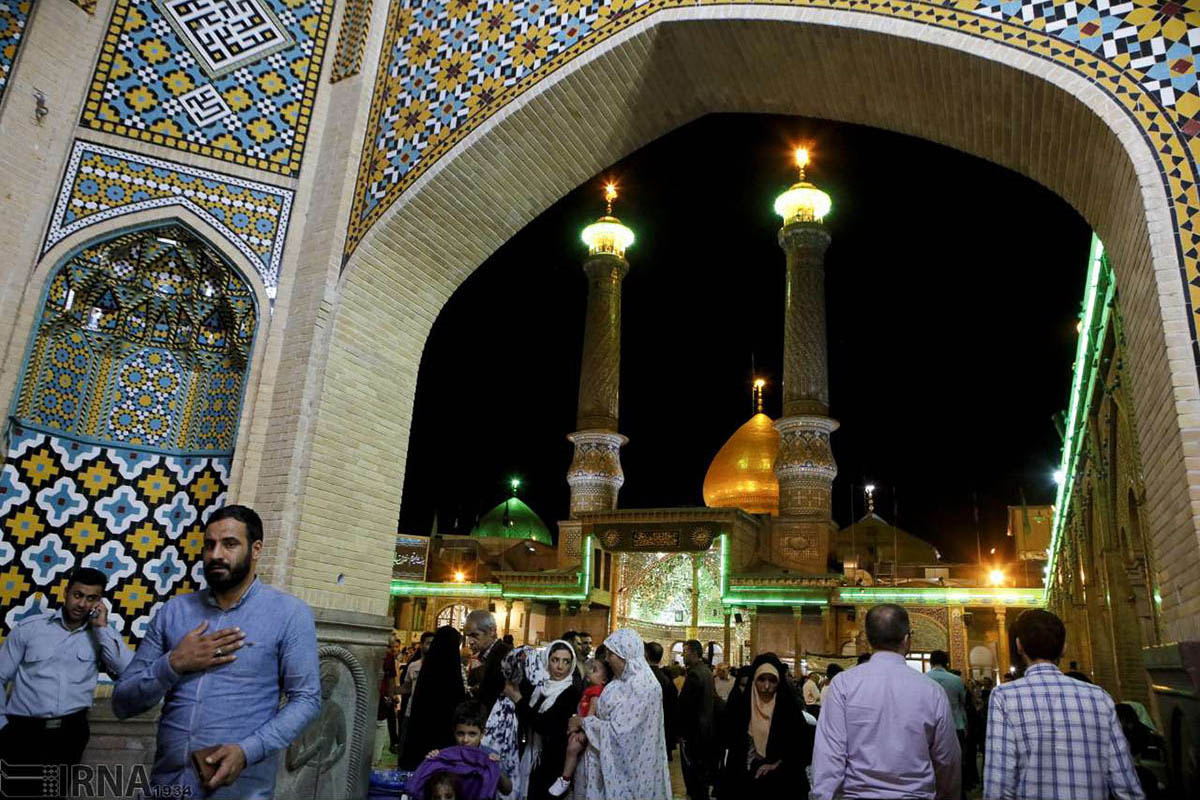 نور رمضان در قبله تهران نور رمضان در قبله تهران