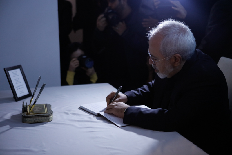 Accord nucléaire : Zarif appelle les 4+1 à saisir « une opportunité qui se referme aussi tôt » Accord nucléaire : Zarif appelle les 4+1 à saisir « une opportunité qui se referme aussi tôt »