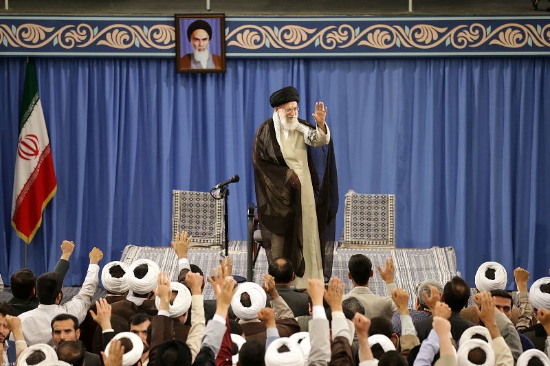 قائد الثورة: مسؤولیة الحوزات العلمیة الیوم اكبر من الماضی قائد الثورة: مسؤولیة الحوزات العلمیة الیوم اكبر من الماضی