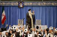 Supreme Leader stresses seminary's role in society