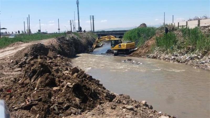 فرماندار فومن: درختان حادثه ساز در مسير رودخانه ها قطع مي شوند فرماندار فومن: درختان حادثه ساز در مسير رودخانه ها قطع مي شوند