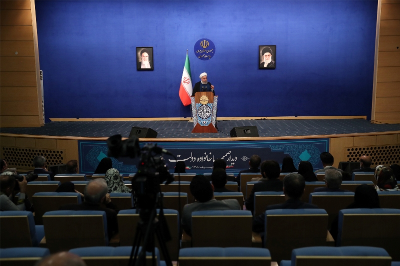 الرئیس روحانی: قرار الحكومة الصائب یدعم امن المنطقة الرئیس روحانی: قرار الحكومة الصائب یدعم امن المنطقة
