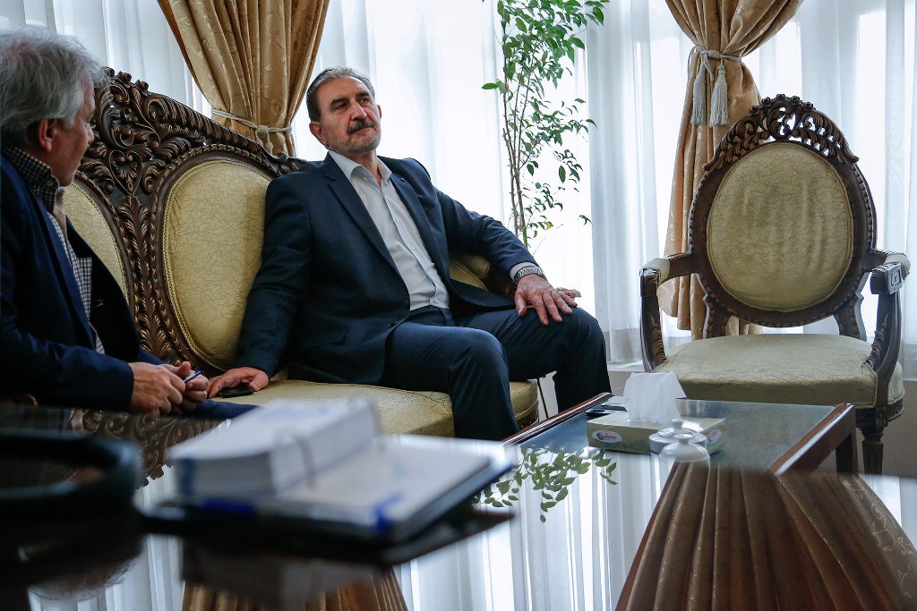 ایرنا، از محافظه کاری خرازی تا فشار معادیخواه ایرنا، از محافظه کاری خرازی تا فشار معادیخواه