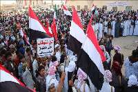 يمني ها خواستار آزادي استاندار سابق المهره شدند
