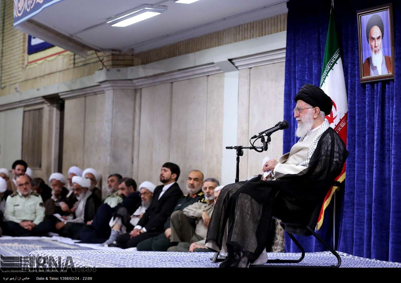 امریکہ کے سامنے مزاحمت، ایران کا حتمی آپشن ہے: آیت اللہ خامنہ ای امریکہ کے سامنے مزاحمت، ایران کا حتمی آپشن ہے: آیت اللہ خامنہ ای