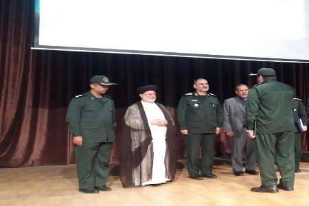 فرمانده سپاه خوزستان:وظيفه بسيج دفاع از انقلاب اسلامي در همه عرصه هاست