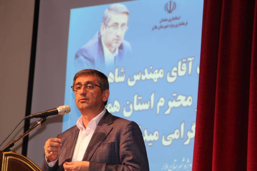 استاندار همدان: فرمانداران در دست يك جريان فردي نباشند استاندار همدان: فرمانداران در دست يك جريان فردي نباشند