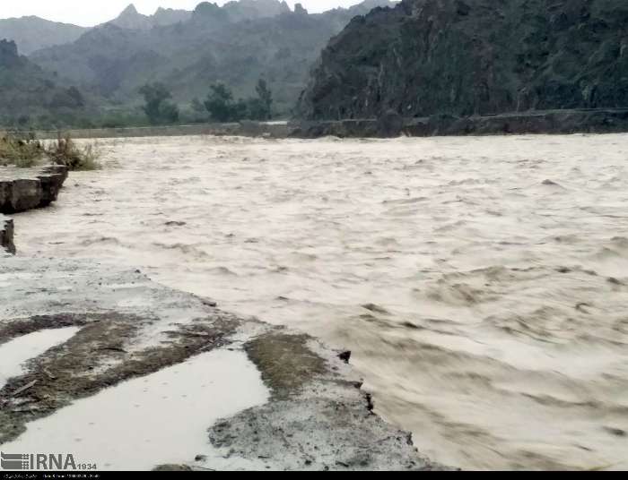 فیلم|جاری شدن سیل در رودخانه ایرندگان خاش