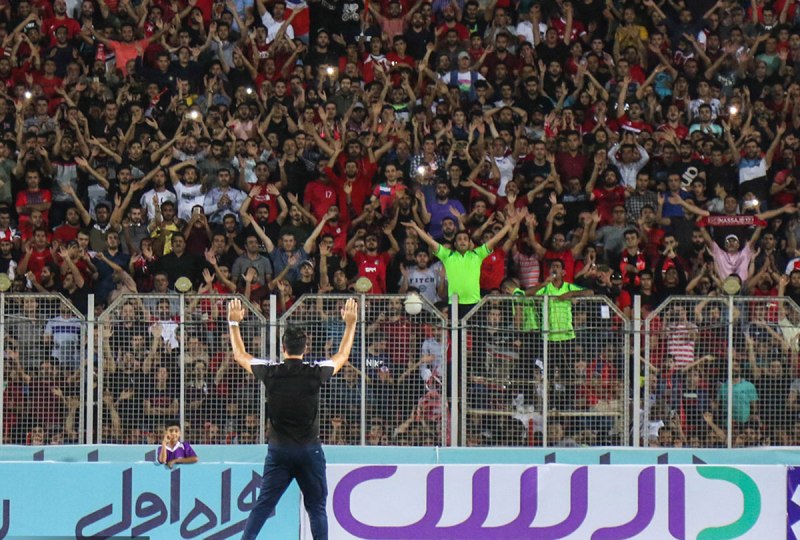 هواداران نساجی خواهان برگشت آرامش به تیم شدند هواداران نساجی خواهان برگشت آرامش به تیم شدند