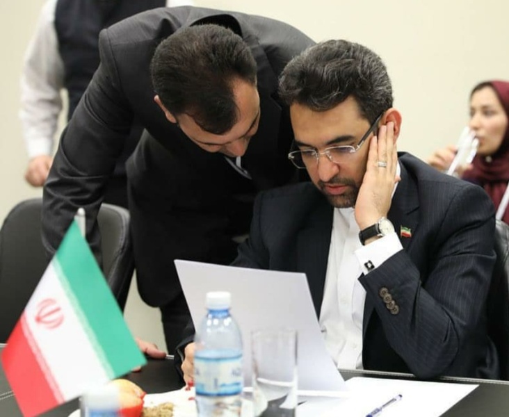 آذری جهرمی: از تهدیدها، فرصت میسازیم آذری جهرمی: از تهدیدها، فرصت میسازیم