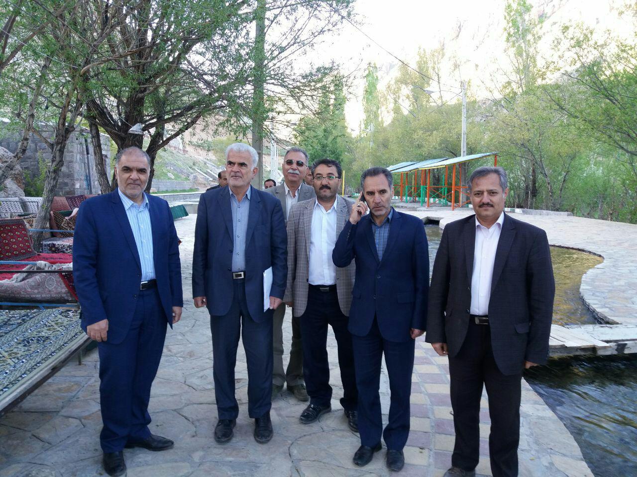 معاون وزیر راه: راه خلخال - منجیل زیر آسفالت می رود معاون وزیر راه: راه خلخال - منجیل زیر آسفالت می رود