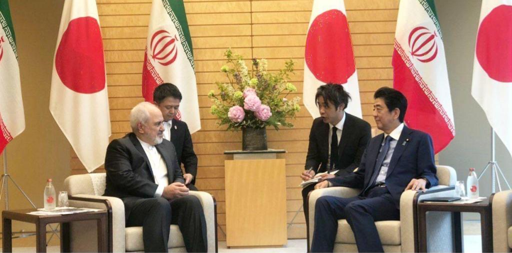 Zarif a rencontré le Premier ministre japonais