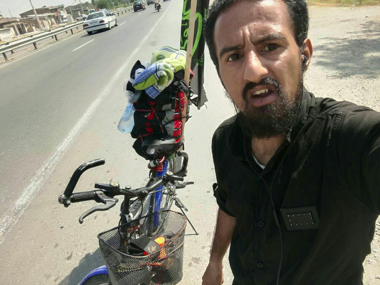 زائر ركابزن به مهران رسید زائر ركابزن به مهران رسید