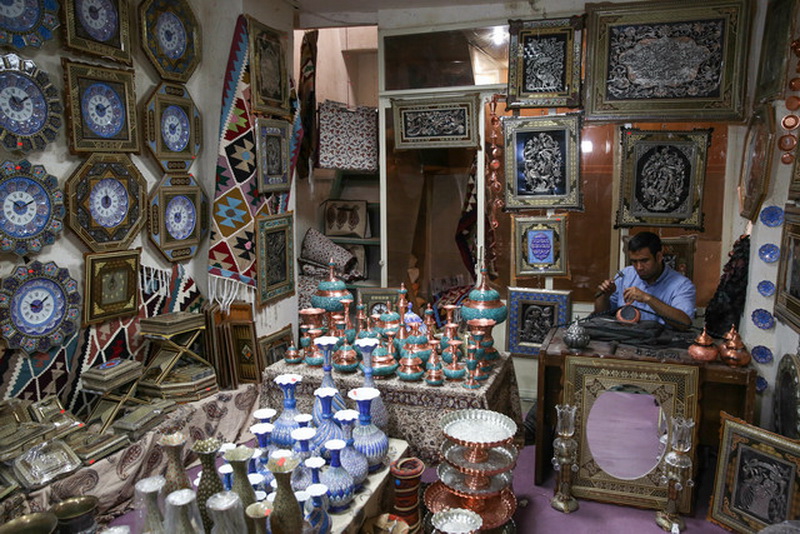 میراث تهران از ایجاد بازارچه های صنایع دستی حمایت می كند میراث تهران از ایجاد بازارچه های صنایع دستی حمایت می كند