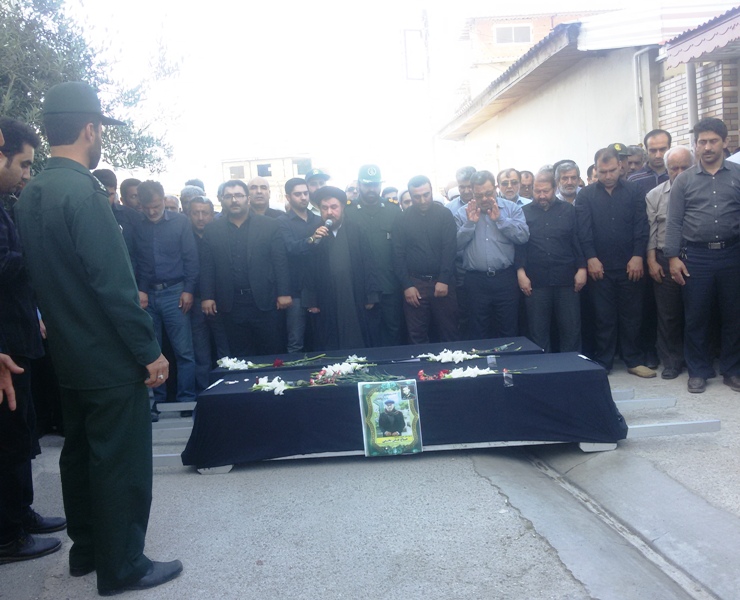 پيكر پدر شهيد نجفي و همسرشان در بهشهر تشييع شد پيكر پدر شهيد نجفي و همسرشان در بهشهر تشييع شد