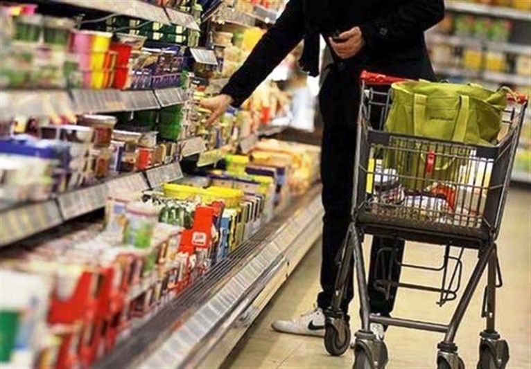 نماینده مجلس: خرید تهاجمی كالا ناشی از فضای روانی دشمن است نماینده مجلس: خرید تهاجمی كالا ناشی از فضای روانی دشمن است