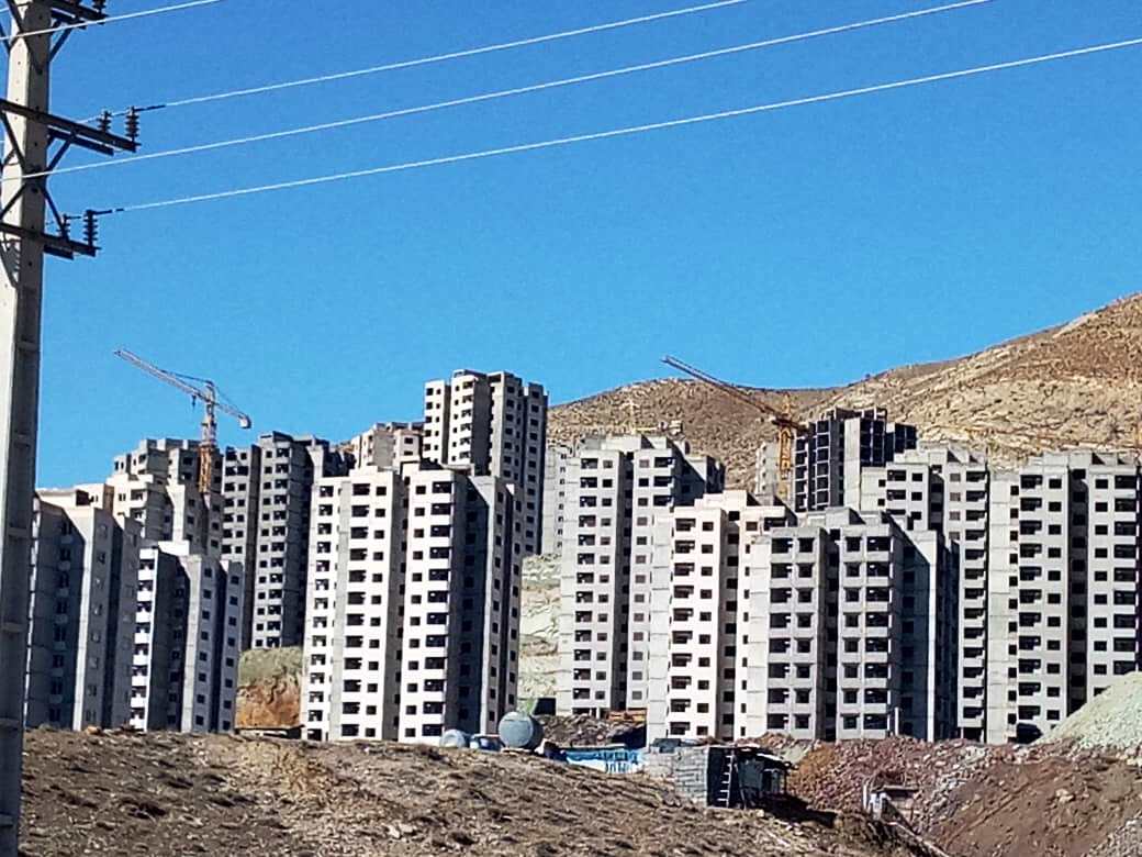 گلبانگ اذان در فاز 8 مسكن مهر پردیس طنین انداز شد گلبانگ اذان در فاز 8 مسكن مهر پردیس طنین انداز شد