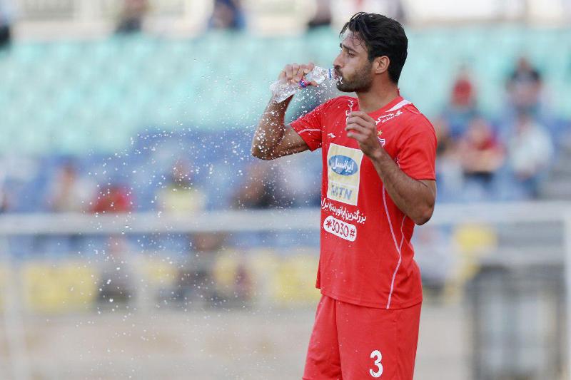 خليل زاده:از هواداران پرسپوليس ناراحت هستيم خليل زاده:از هواداران پرسپوليس ناراحت هستيم