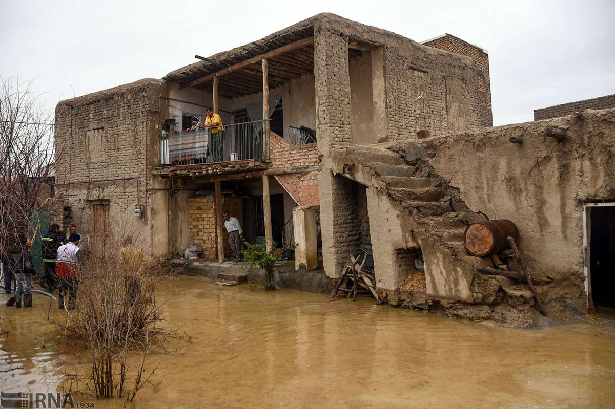 سیل آب و برق برخی روستاهای خراسان شمالی را قطع كرد سیل آب و برق برخی روستاهای خراسان شمالی را قطع كرد