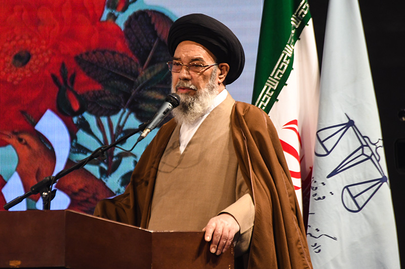 دستگاه قضایی در اصفهان رونق بیشتری بگیرد دستگاه قضایی در اصفهان رونق بیشتری بگیرد