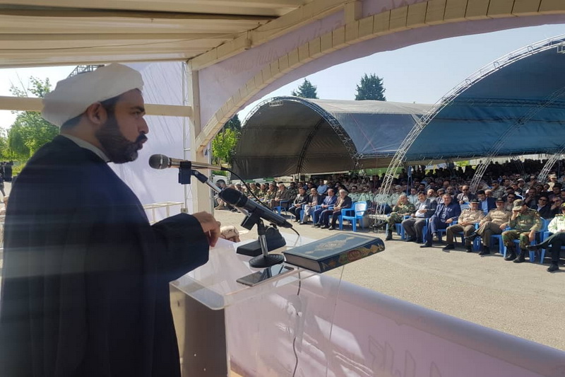 آيين غبارروبي مزار شهدا در اروميه برگزار شد آيين غبارروبي مزار شهدا در اروميه برگزار شد
