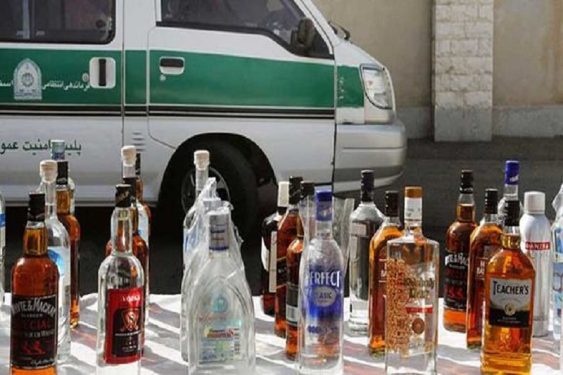 توزیع کنندگان مشروبات الکلی تقلبی در اصفهان دستگیر شدند توزیع کنندگان مشروبات الکلی تقلبی در اصفهان دستگیر شدند