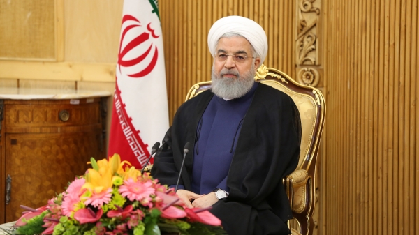 بدرقه رسمی دکتر  روحانی در فرودگاه مهرآباد تهران