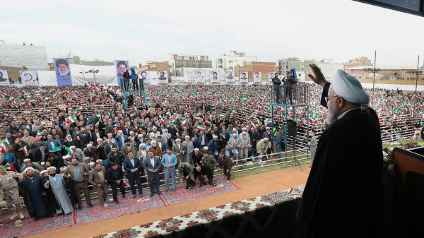 حضور دکتر روحانی در اجتماع با شکوه مردم گنبدکاووس